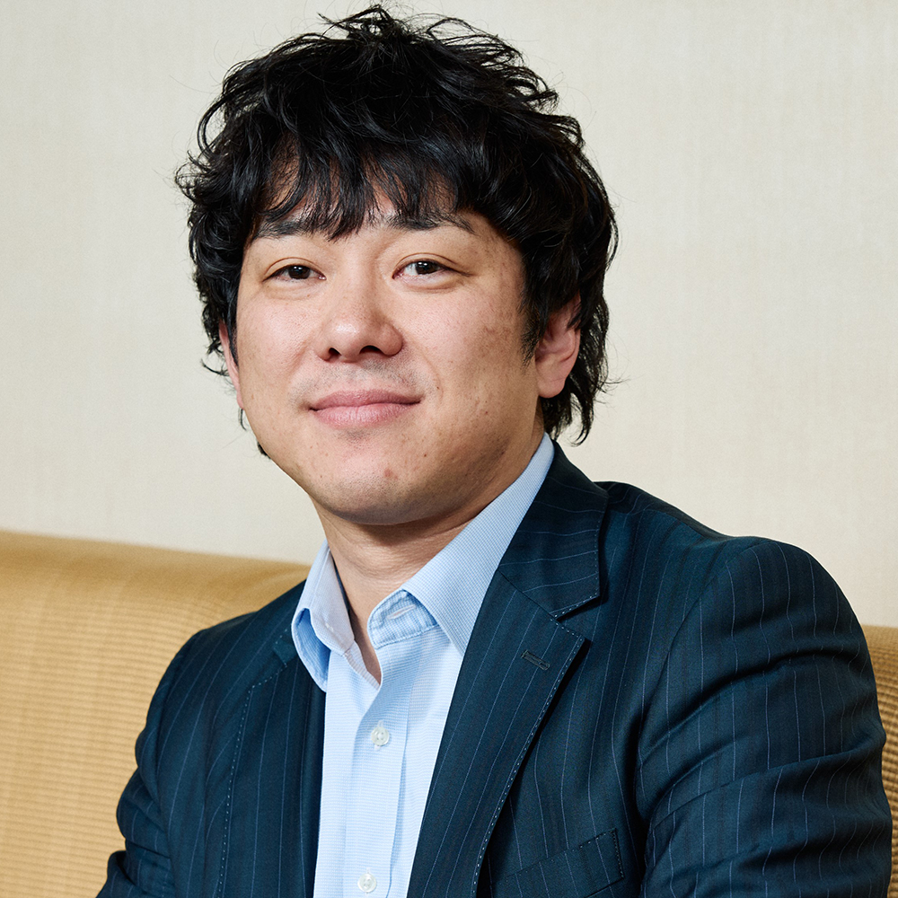 Kenichi Ota 
